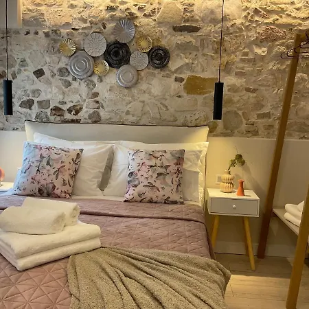 Appartamento Biscoutsis Old Town