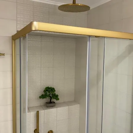 Biscoutsis Old Town Apartment