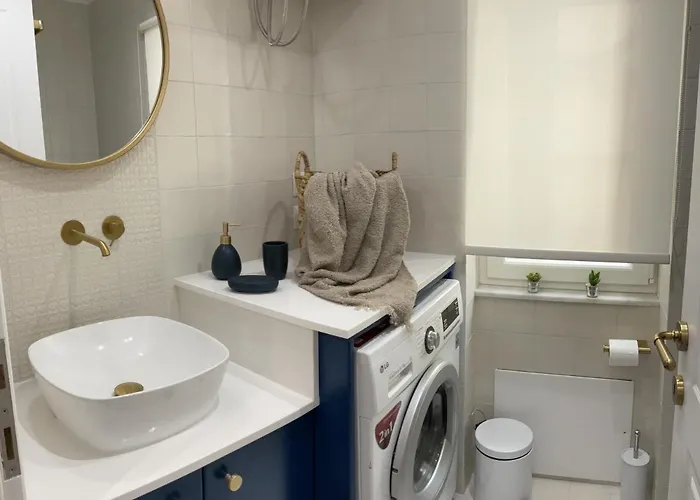 Biscoutsis Old Town Apartment